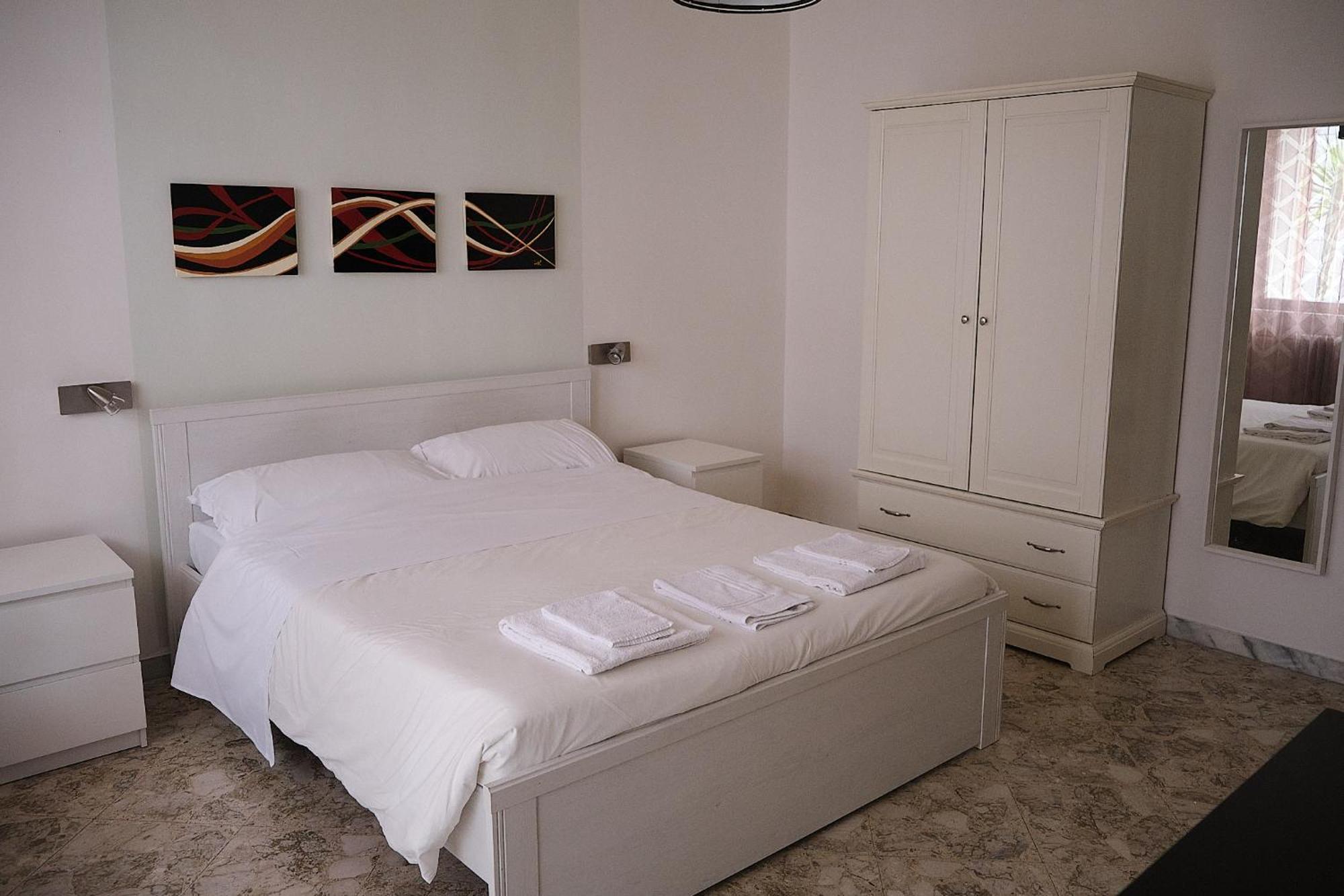 Kamila Guest House باري الغرفة الصورة